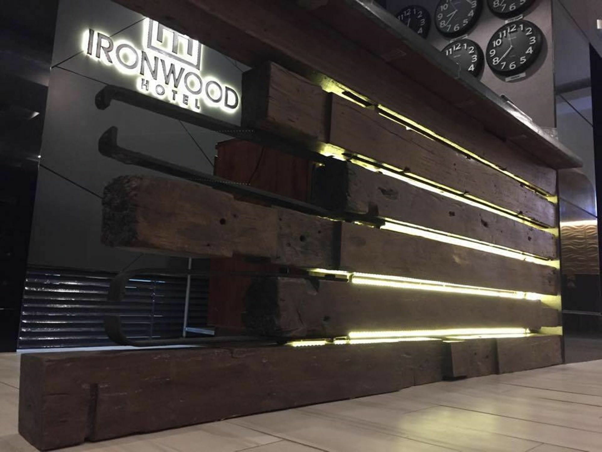 Ironwood Hotel Τακλομπάν Εξωτερικό φωτογραφία